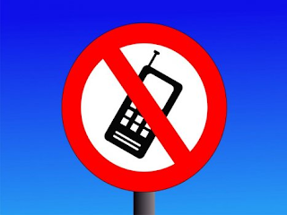 no celular mientras conduce no celular mientras conduce